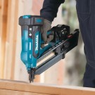 Makita DBN900ZK LXT 18V 90mm konstrukssjon spikerpistol (kun maskin) levert i koffert thumbnail
